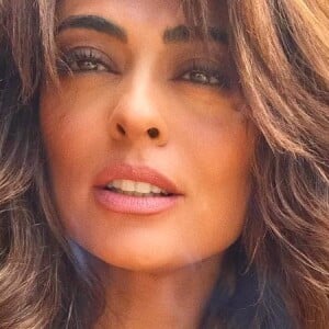 Juliana Paes brincou ao mostrar corpo: 'Achei que os agachamentos estão fazendo efeito'