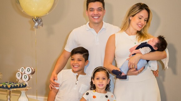 Wesley Safadão reúne família para comemorar 1º mês de Dom: 'Me sinto abençoado'