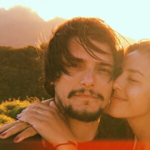 Bruno Gissoni e Yanna Lavigne se casaram no batizado de Madalena