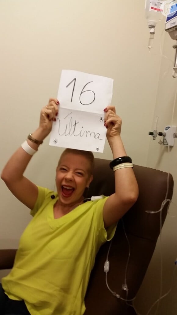 Luciana Maia Telles fez 16 quimioterapias e vibrou ao encerrar a última delas