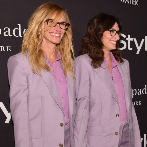 Julia Roberts repete look com a estilista Elizabeth Stewart no Prêmio InStyle de 2018, em Los Angeles, Califórnia, nesta segunda-feira, 22 de outubro de 2018