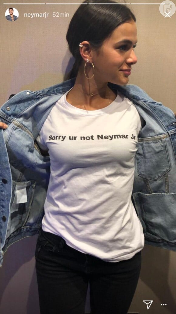 Bruna Marquezine fez homenagem a Neymar Jr. com estampa de camisa