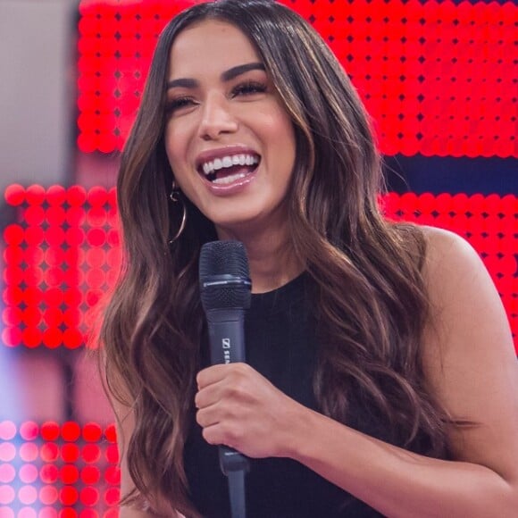 Anitta declarou que o jogador não a paquera: 'Euq ue curto e comento'