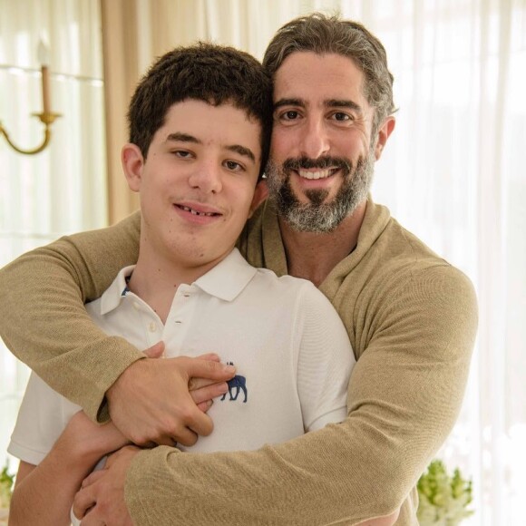 Marcos Mion detalhou a rotina com o filho, Romeo, de 13 anos