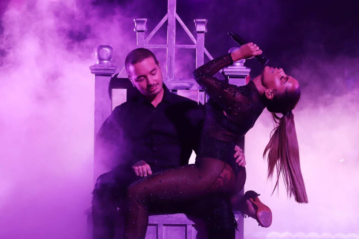 Foto: Fãs shiparram Anitta com J Balvin após show no Vibras Tour -  Purepeople