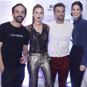 Marina Ruy Barbosa e Bruno Gagliasso com Julio Andrade e Luiza Mariani na sessão para convidados do filme 'Todas As Canções de Amor'