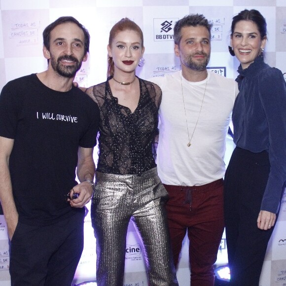 Marina Ruy Barbosa e Bruno Gagliasso com Julio Andrade e Luiza Mariani na sessão para convidados do filme 'Todas As Canções de Amor'