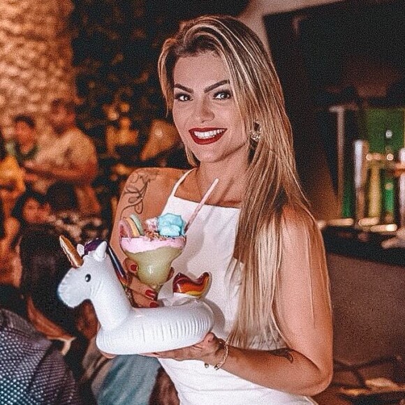Kelly Key comemorou aniversário da filha, Suzanna, no restaurante Katmandu, em Vila Valqueire, zona norte do Rio de Janeiro, na noite desta terça-feira, 30 de outubro de 2018
