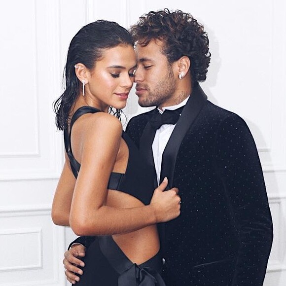 Neymar e Bruna Marquezine terminaram o namoro em outubro de 2018 por decisão do jogador, segundo a atriz