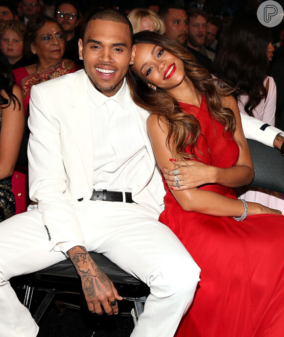 Chris Brown e Rihanna namoraram por menos de dois anos entre 2007 e 2008 e em 2012 voltaram a namorar novamente 