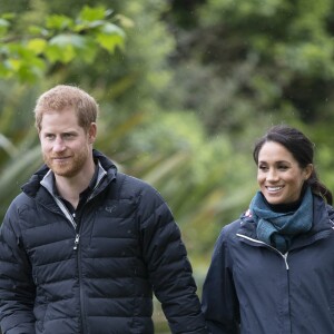 Meghan Markle e príncipe Harry estão à espera do primeiro filho