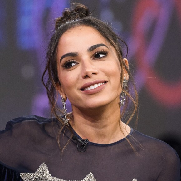 Anitta esclarece ritmos de clipes em EP 'Solo': 'Músicas não são de rebolar'