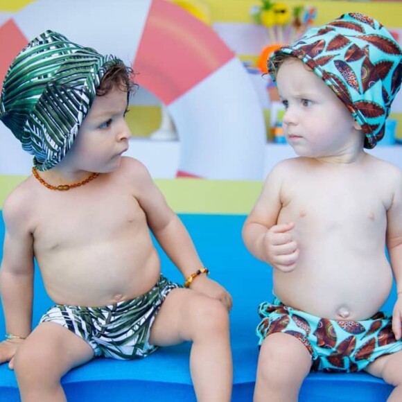 Benjamin, filho de Sheron Menezzes e Saulo Bernard, e Gael, filho de Maíra Charken e Renato Antunes também arrasaram com os modelitos