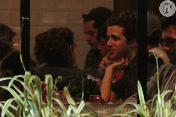 Fabiula Nascimento tem jantar romântico com o namorado, Gil Coelho, no Rio