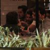 Fabíula Nascimento janta com o namorado, Gil Coelho, na companhia de Bruno Gagliasso e Giovanna Ewbank, no Rio