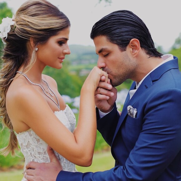 'Estamos dando mais um passo em direção ao grande dia!', comemorou Thássia Naves