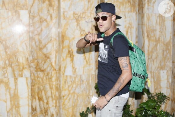 Neymar já está em Miami, nos Estados Unidos, acompanhado por seus companheiros de Seleção Brasileira. O jogador se apresentou na tarde desta segunda-feira, 1º de setembro de 2014