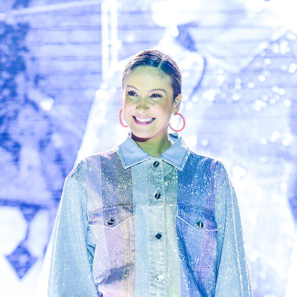 Claudia Leitte mandou indireta para Silvio Santos após mal-estar com o apresentador no 'Encontro' desta segunda-feira, 12 de novembro de 2018