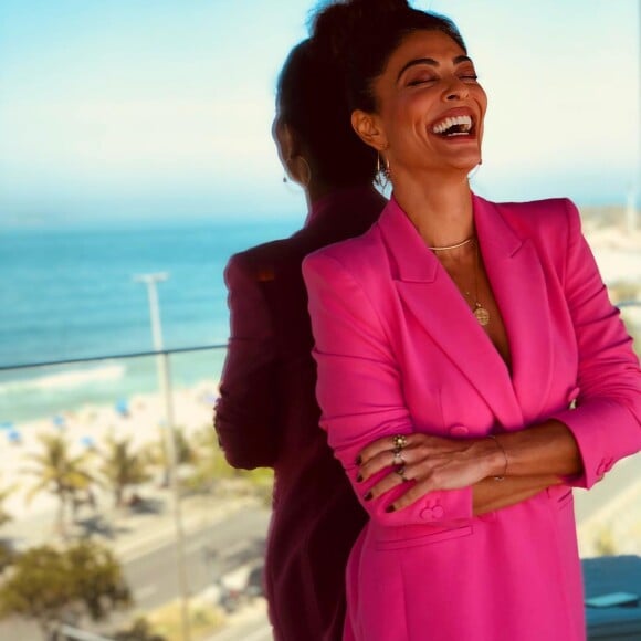 Juliana Paes se divertiu com a reação de Tatá Werneck ao beijão no 'Lady Night'