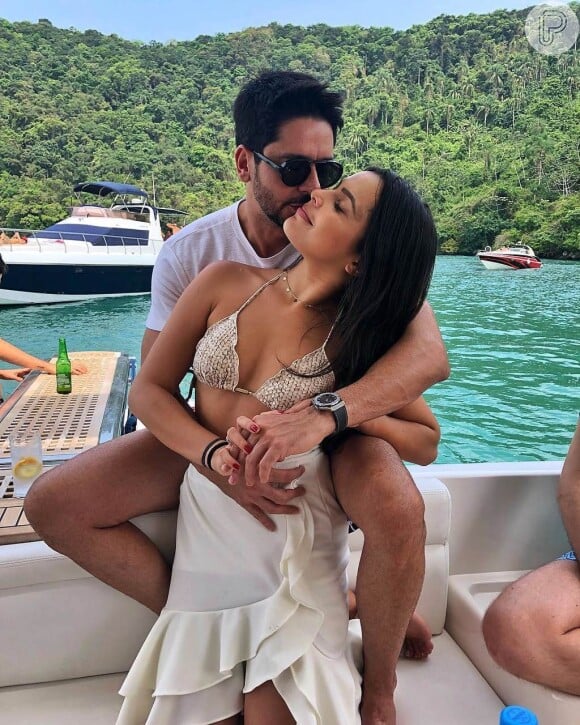 Emilly Araújo se declarou ao namorado, Paulo Simões, durante passeio pelo Ceará, nesta terça-feira, 20 de novembro de 2018: 'Enche meu coração de amor'