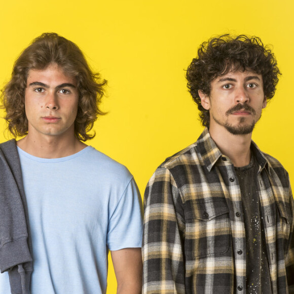 João (João Bravo/Rafael Vitti) e Jerônimo (Diogo Caruso/Jesuíta Barbosa) vão ser ex-cantores mirins do trio A Patotinha Mágica e rivais na nova novela das sete, 'Verão 90'