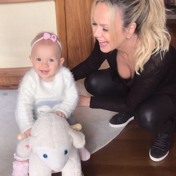Eliana dividiu com os seguidores um momento de diversão com a filha, Manuela