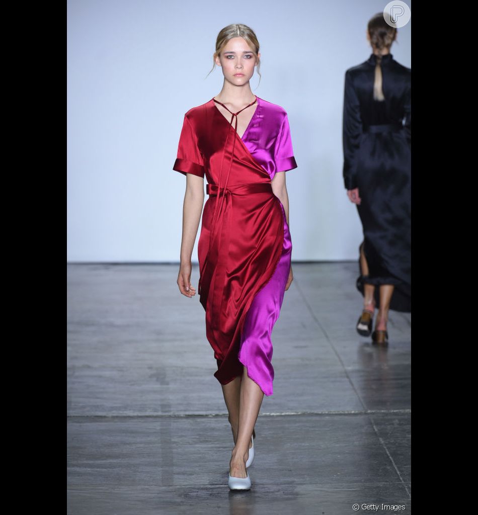 vestido rosa vermelho