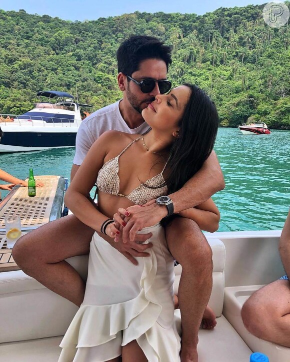 A campeã do 'BBB' 2017, Emilly Araújo, está namorando o empresário Paulo Simões há aproximadamente um mês
