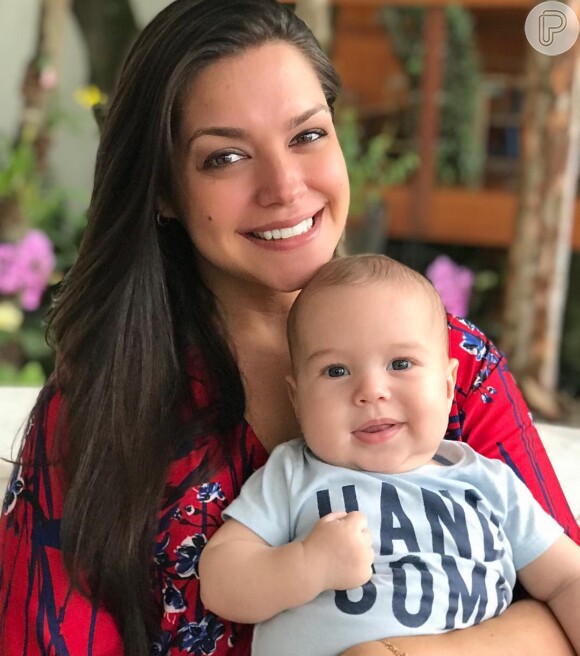 Thais Fersoza comentou o crescimento do filho caçula, Teodoro, em foto postada no Instagram nesta quinta-feira, 22 de novembro de 2018