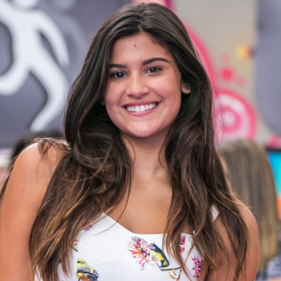Giulia Costa participou da novela 'Malhação', temporada 'Seu Lugar no Mundo', em 2016