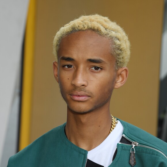 Jaden Smith tem 20 anos e é ator, dançarino, cantor, rapper, pintor e artista marcial estadunidense