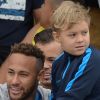 Tal pai, tal filho! Neymar e Davi Lucca usam looks idênticos em foto postada pelo jogador nesta sexta-feira, dia 23 de novembro de 2018