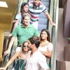 Giulia Costa curte passeio com a família do DJ Philippe Correa, em shopping do Rio de Janeiro, nesta sexta-feira, 23 de novembro de 2018
