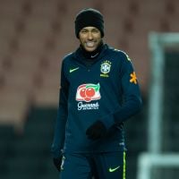 Neymar explica constantes mudanças de visual: 'Gosto das palhaçadas'
