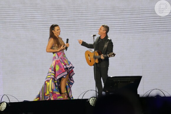 Ivete Sangalo fez parceria em espanhol com Alejandro Sanz