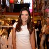 Mariana Rios escolheu um look todo branco para o evento