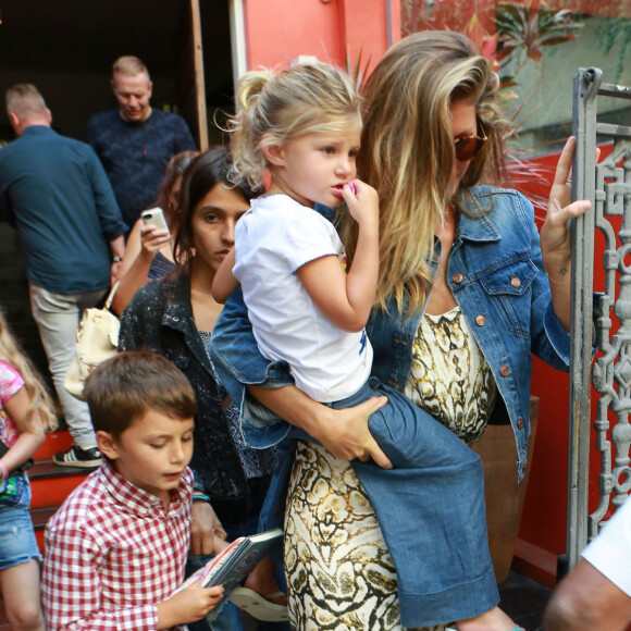 Gisele Bündchen é mãe de Vivian, de 6 anos, e Benjamin, de 9