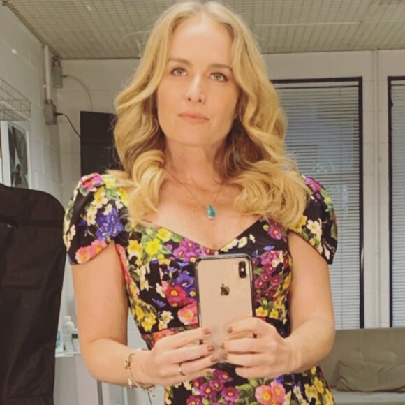 Angélica apostou em vestido de R$ 14 mil da Dolce & Gabbana para premiação da TV Globo