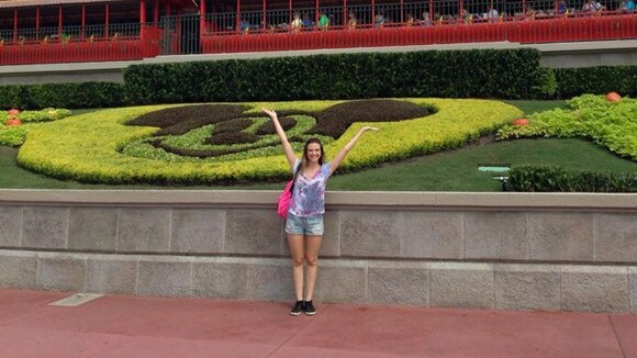 Juliana Paiva viaja para a Disney durante folga do 'Dança dos Famosos'
