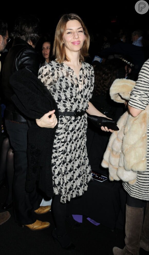 A cineasta Sofia Coppola esteve no Anna Sui Fashion Show em Nova York, EUA