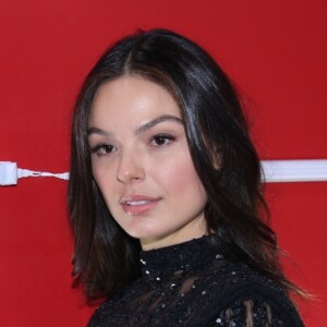 Isis Valverde aconselhou suas seguidoras a amamentarem os filhos