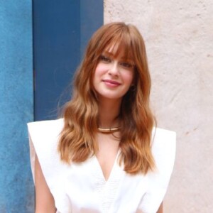 Marina Ruy Barbosa negou apoio a Jair Bolsonaro após ser alfinetada por usuário do Twitter: 'Não acho que o melhor a se fazer é querer e esperar que seja o pior dos piores. Vamos aguardar firmes, fortes, atentos e todos juntos'