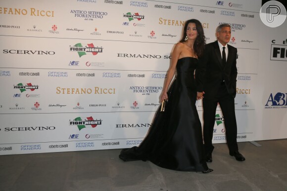 George Clooney e Amal Alamuddin estão namorando há um ano