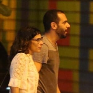 Maria Ribeiro e o diretor Fernando Fraiha passaram a virada do ano juntos e estão namorando, segundo o jornal 'Extra'. Ao Purepeople, assessoria da atriz negou o namoro