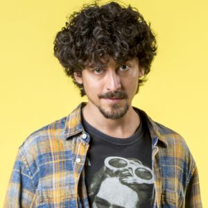 Jerônimo (Jesuíta Barbosa) participará de assalto junto com o bando de Tutano (Bernardo Mendes), nos próximos capítulos da novela 'Verão 90'