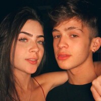 Jade Picon revela apelido de namoro em foto com João Guilherme: 'Pitchulequinho'