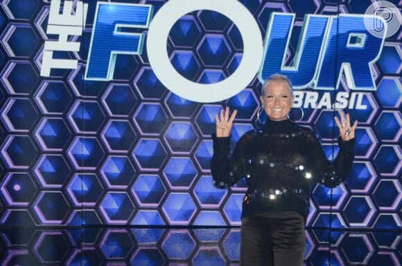Xuxa ficou sem voz ao terminar de gravar o episódio de estreia do 'The Four': 'Minha voz não chegou até o final do programa, porque eu estava rouca'