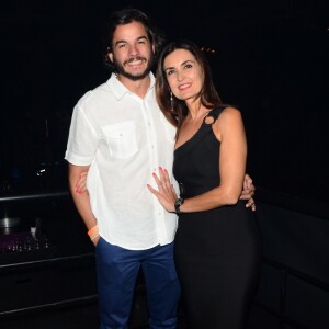 Fátima Bernardes sempre compartilha momentos com o namorado na web