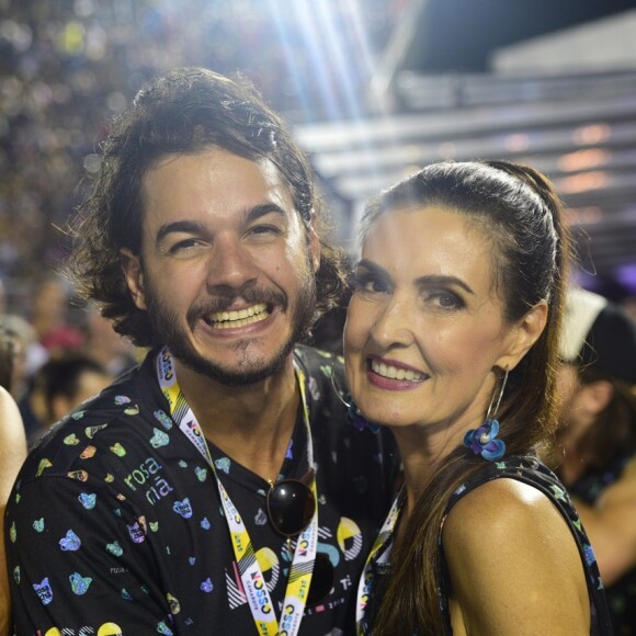 Fátima Bernardes postou foto com namorado nas redes sociais