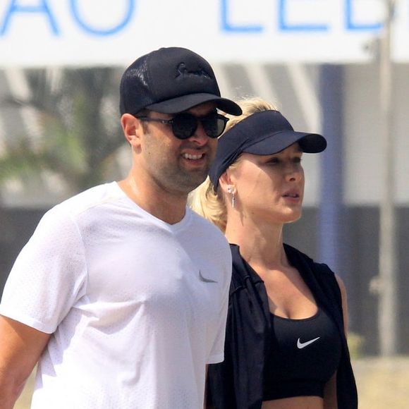 'Esse é o melhor presente', disse Fiorella Mattheis ao postar clique aos beijos com namorado